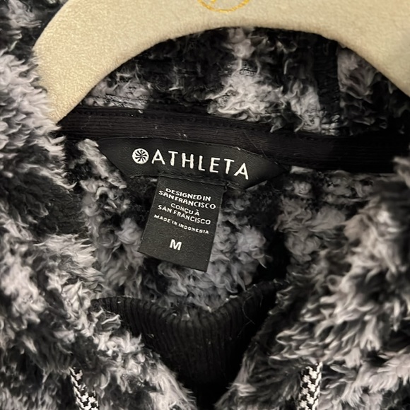 Athleta pullover - Picture 3 of 3